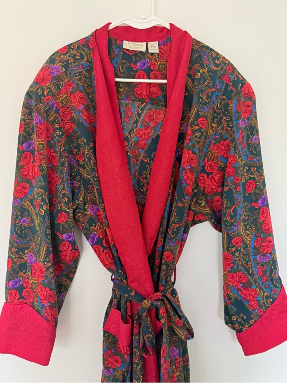 Vintage Gold Label -Victoria's Secret Floral Satin Robe Dressing Gown Red Size L - Picture 2 of 11